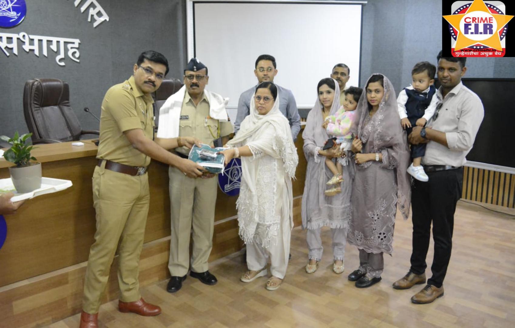 सहाय्यक पोलीस उपनिरीक्षक साजिद सैय्यद यांचा सेवानिवृत्तीनिमित्त साक्री पोलीस स्टेशन येथे सत्कार समारंभ…