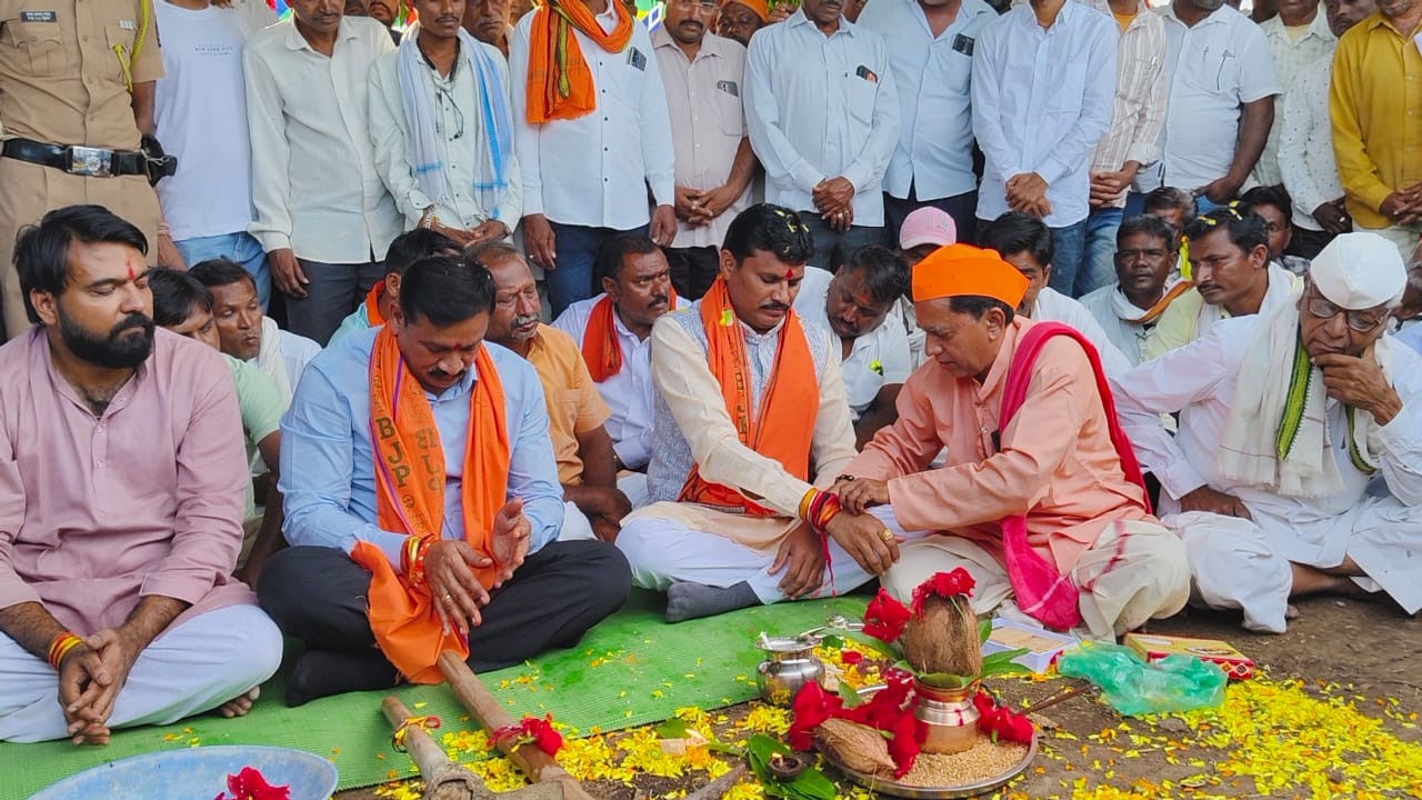 पानसेमल विधानसभा क्षेत्र में विकास की नई राह; बान्द्रियाबड से खरगोन तक बनेगी करोड़ों की डामरीकरण सड़क…..