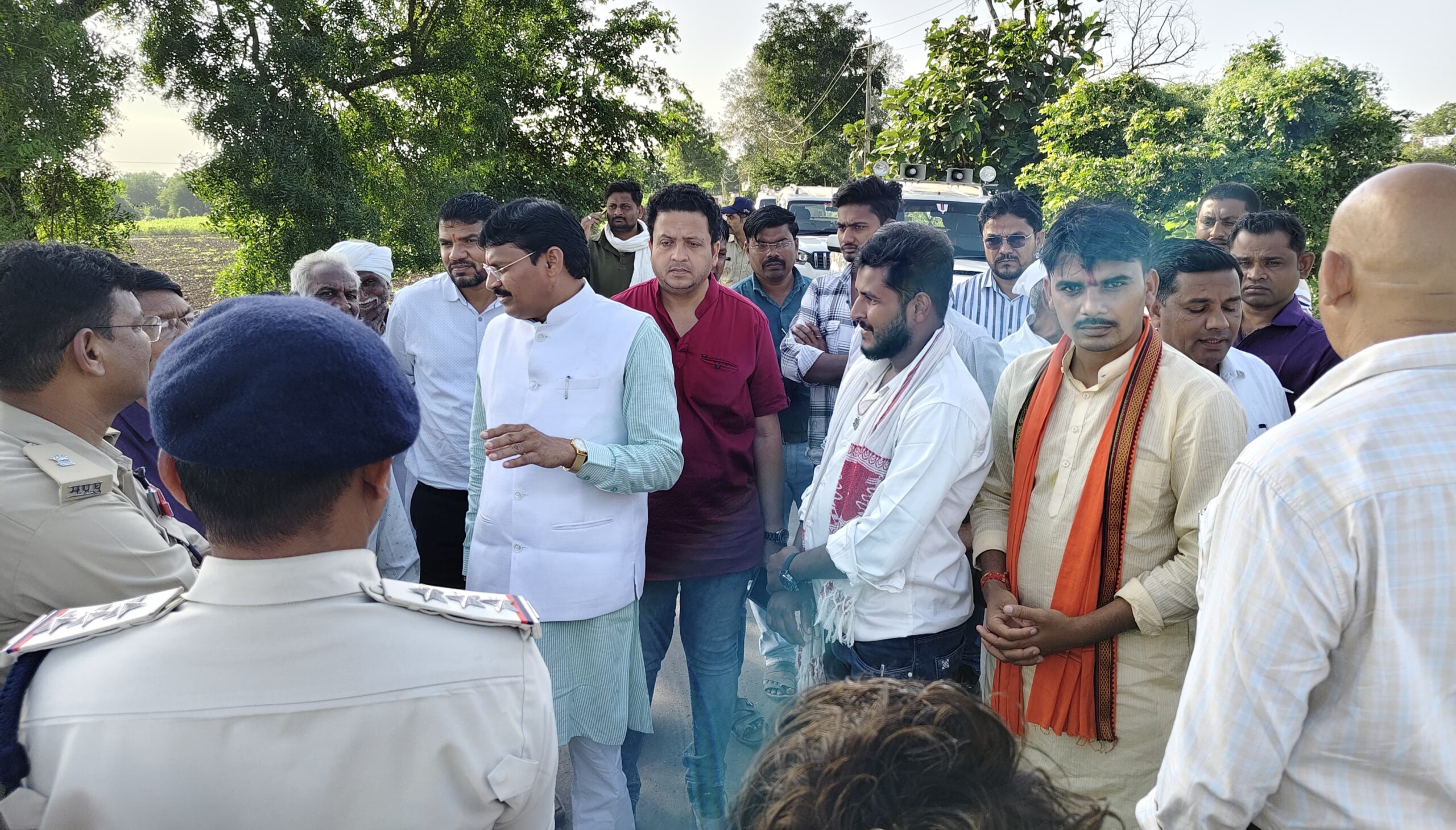 मुख्यमंत्री के आगमन को लेकर प्रशासन सतर्क; पानसेमल विधायक व एडीशनल एसपी ने मोरतलाई में किया कार्यक्रम स्थल का निरीक्षण…