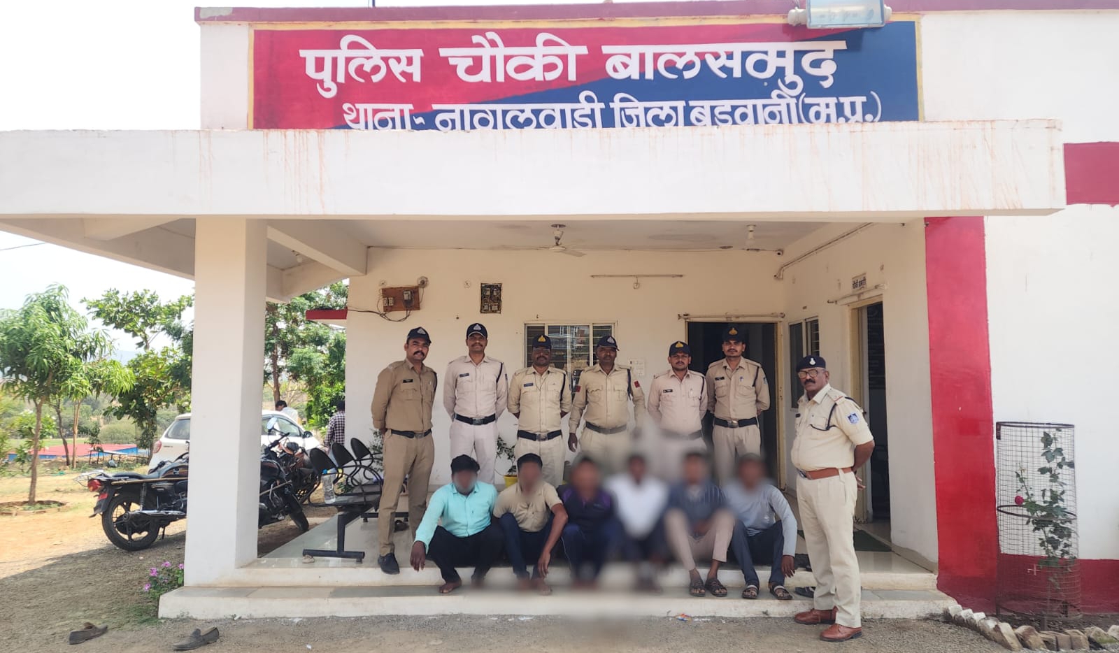 ऑपरेशन हवालात में बड़ी सफलता: 2 माह से फरार 6 आरोपी गिरफ्तार…